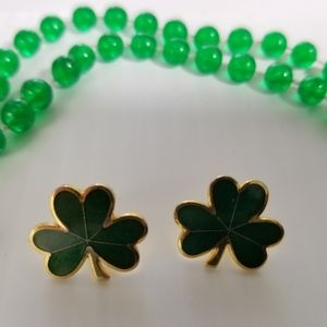 LUCKY CLOVER POST EARINGS IN GREEN